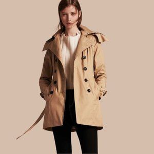 NWT Burberry Reymoore Trench Quilt vest & hoodie